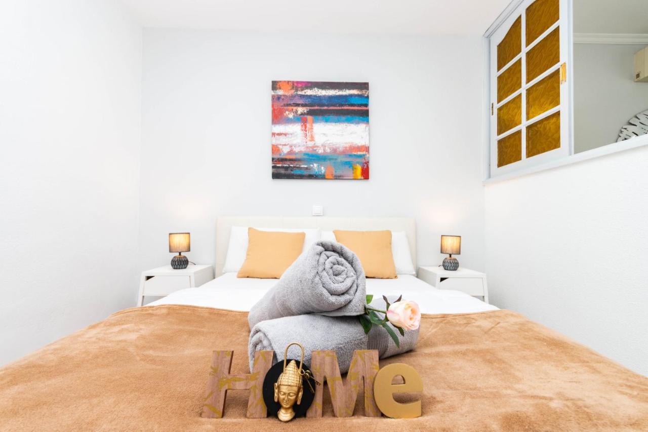 Serenity Yumbo: Beachside Apartment with Free Wi-Fi and Concierge Playa del Ingles  Exterior photo